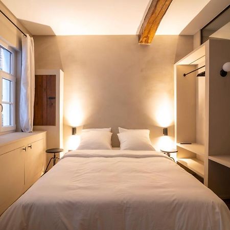 Private En-Suite Room In The Heart Of Le Sablon Brussel Bagian luar foto