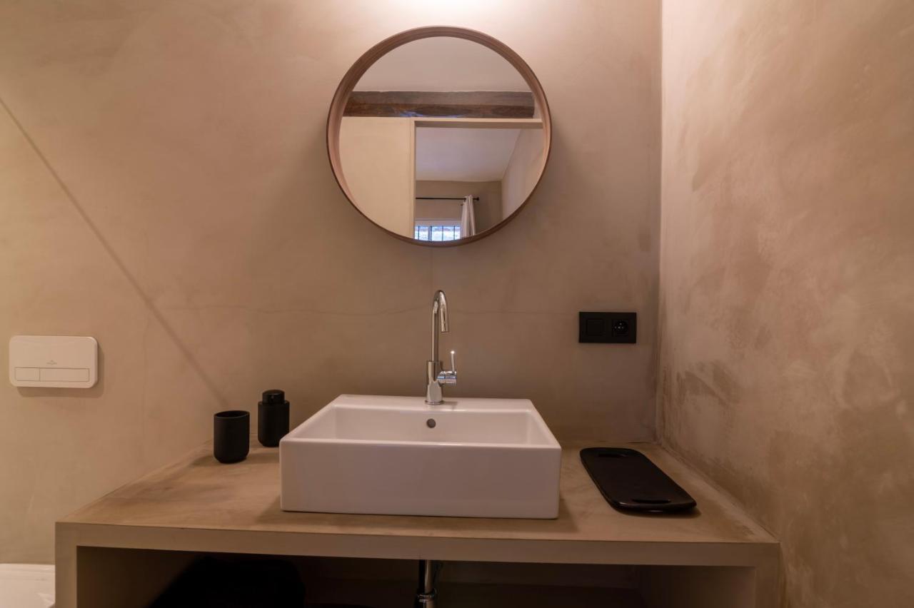 Private En-Suite Room In The Heart Of Le Sablon Brussel Bagian luar foto